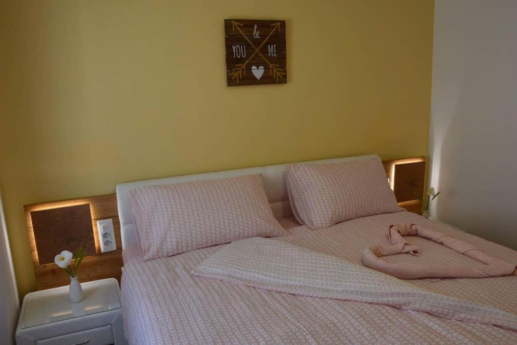 Old Town Apartment Popovic Orsera Esterno foto