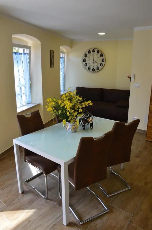Old Town Apartment Popovic Orsera Esterno foto