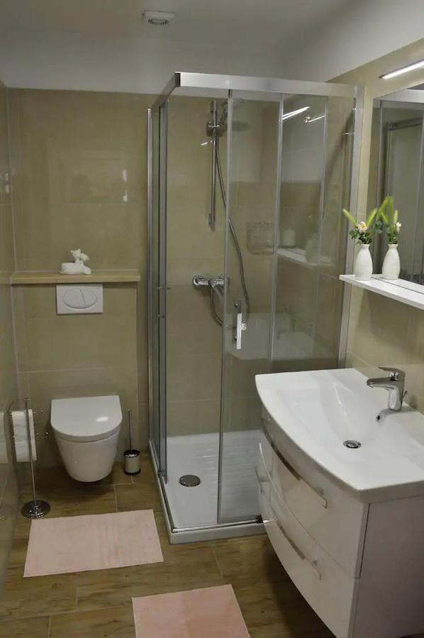 Old Town Apartment Popovic Orsera Esterno foto